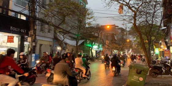 Bán nhà Mặt Phố Đại La. 59m, 3T, MT 4,5m. 15tỷ. Vỉa Hè Rộng, Kinh Doanh Bất Chấp