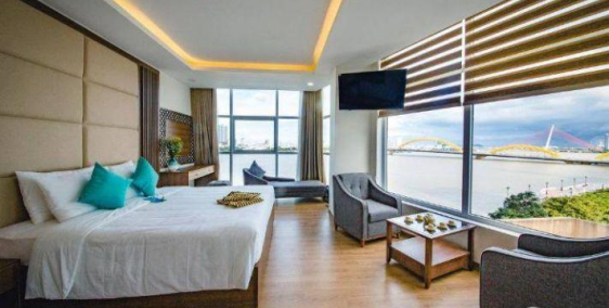 Bán khách sạn 4 sao đường Bạch Đằng, view Sông Hàn, ĐN.