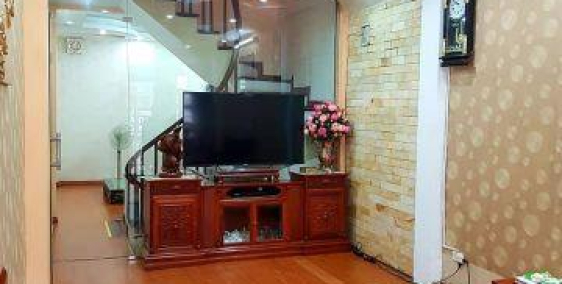 Bán bớt nhà Đền Lừ GẦN HỒ LÔ GÓC 53M2 4 tầng 2.8 TỶ