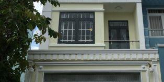 Cần bán gấp nhà mặt tiền QL50 giá 1,3 tỷ