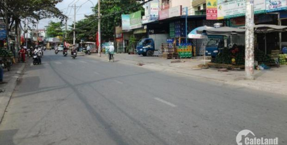 Cần bán đất mặt tiền đường Nguyễn Văn Tạo Diện tích 668m2 ngang 16m.Gần các trục đường chính Nguyễn Hữu Thọ.giá1,6  tỷ