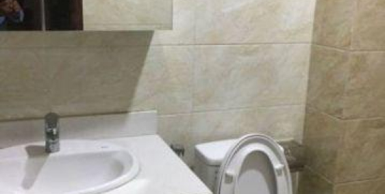 Bán nhà đẹp Long Biên1 diện tích 43m2, 4 tầng, mặt tiền 4.5m, giá 2.8 tỷ.(0961003428)