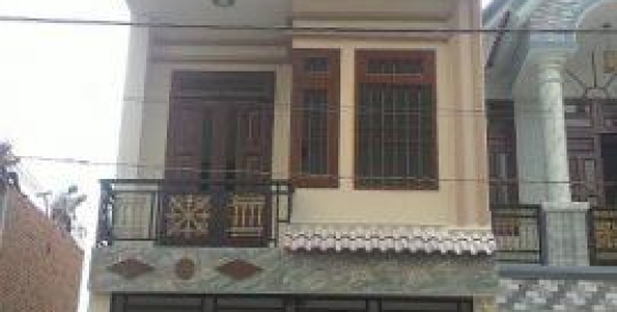 Làm ăn thua lỗ bán gấp nhà tại Ngô Quyền, Q10, 77m2, 2tỷ850 SHR. LH 0925909287