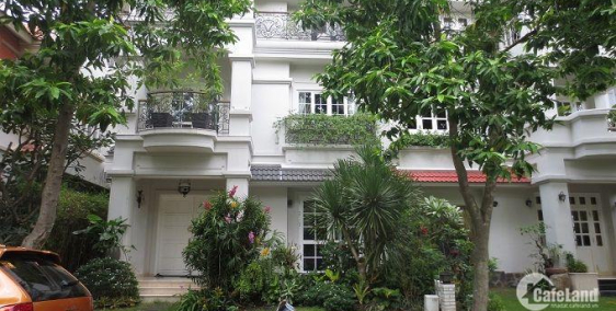 Villa cao cấp 3 mặt tiền Thảo Điền, 17mx20m, 3 lầu mới 100%, HĐ thuê 138.9 triệu/th. Giá: 37,5 tỷ