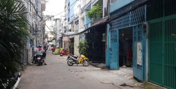 Cần Bán gấp nhà HXH 6m Trần Huy Liệu, Q.Phú Nhuận,  xe hơi đỗ trước nhà