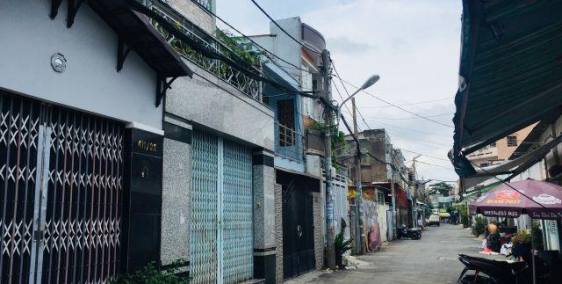 Bán nhà HXT đường Kênh Tân Hóa, DT 4.1m x 10m, nhà 1 lững, 1 lầu, sân thượng. Giá 4.65 tỷ.