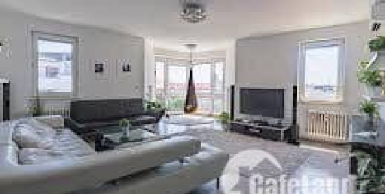 Bán tòa nhà Trích Sài 191m MT 10.4m 37 tỷ 17 phòng doanh thu 300tr/tháng