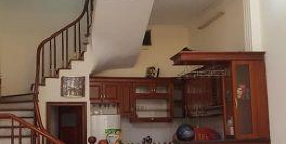 Bán nhà Khương Đình, kinh doanh, dân trí cao, 40m2 mt 4m chỉ 3 tỷ