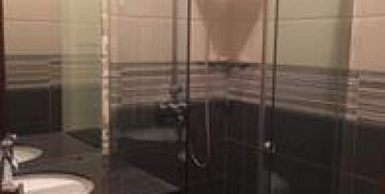 Bán nhà riêng phố Phạm Văn Đồng 50 m2x 5 tầng hiện đại, oto, kinh doanh 4,4 tỷ