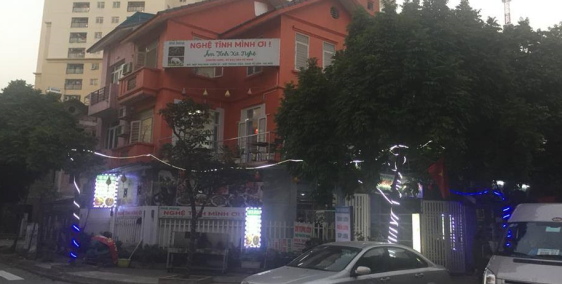 Sang nhượng nhà hàng 300tr KĐT Trung Văn 120mx4T MT:15m 35tr/tháng