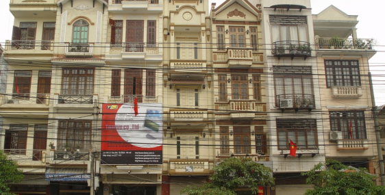 Cho thuê nhà mặt phố Nguyễn Văn Lộc 90m2 4 tầng mặt tiền 4.5m