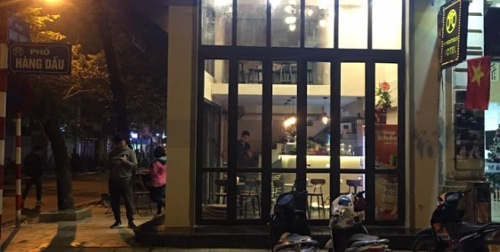 cho thuê nhà 2 mặt tiền Hoàn Kiếm, 30m2 thông sàn 80m2, 130tr/tháng