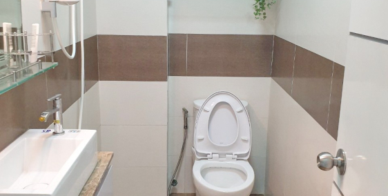 Cho thuê nhà mới nguyên căn mặt tiền đường Bùi Minh Trực P5 Quận 8