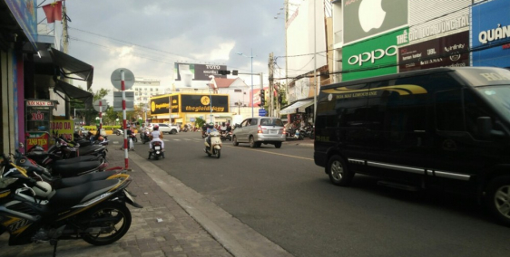 mặt tiền ngay vòng xoay ngã năm 6m ngang, 120m2, ví trí đẹp