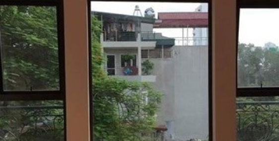 Cho thuê nhà mặt phố Hoàng Hoa Thám, Ba Đình làm văn phòng cty, trụ sở ngân hàng