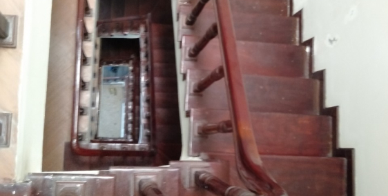 Cho thuê nhà ngõ phố Nguyễn Xiển gần ngã tư Nguyễn Trãi, DT55m2 x 5 tầng, 7 phòng, tiện làm VPCty