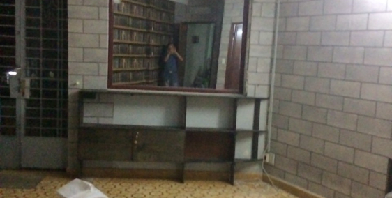 Chính chủ cho thuê phòng 38m2, mặt tiền Lý Văn Phức, Quận 1.