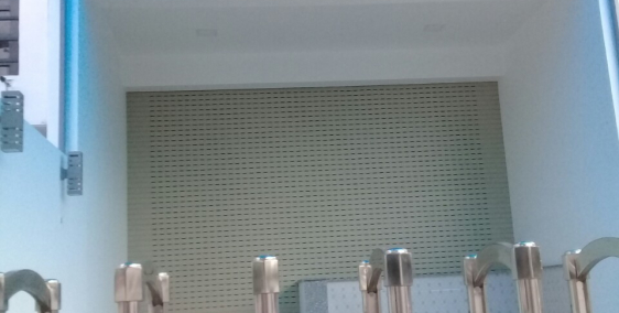 Văn phòng công ty 4,5 x 17,5 Thang máy, Hầm để xe Q.9 cần cho thuê