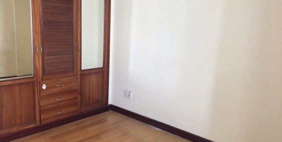 Cần bán Căn hộ Gold View Quận 4, Dt : 80m2, 2PN, Nhà Mới 100% Đẹp