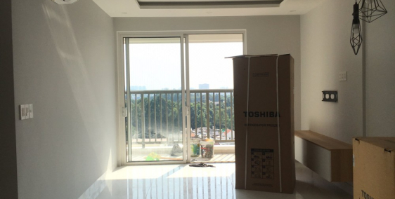 Bán căn hộ Orchard Parkview, 3 tỷ 9 bao hết, 3pn, 85m2, bàn giao thô,view hồ bơi