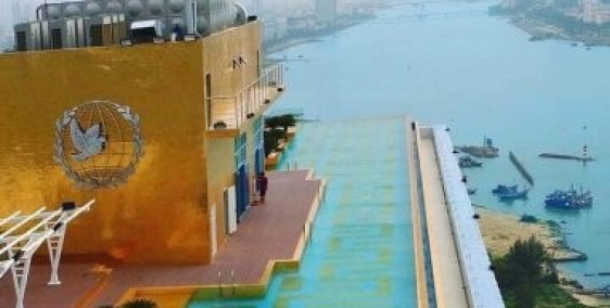 Hòa Bình Green Đà Nẵng – Khách sạn 5 sao ‘dát vàng’ độc nhất vô nhị tại Việt Nam