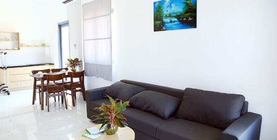 Còn 2 căn duy nhất đối diện chợ kế Đh Việt Đức