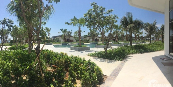 Bán 1 cặp 2 căn biệt thự và condotel mặt biển Bãi Dài - trị giá 29 tỷ - sổ đỏ