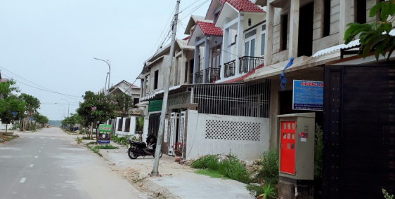 Nhượng ngay căn nhà thô 2 tầng thuộc blockB KĐT Huế GreenCity - giá tốt