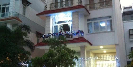 Chính chủ cần bán gấp biệt thự Him Lam Kênh Tẻ, có hầm và thang máy