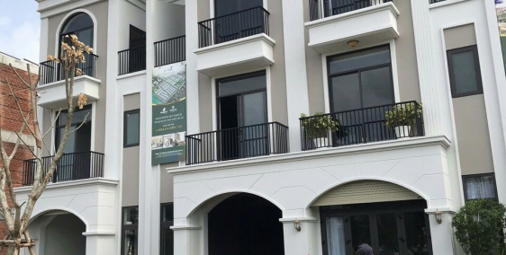 Biệt thự sân vườn Lavilla Green City, Mt.QL1A, Tp.Tân An, SHR , giá bán 3,2 tỷ