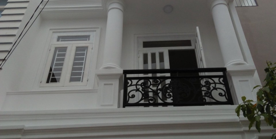 BIỆT THỰ 2 LẦU 1 TRỆT 2 MẶT TIỀN ĐƯỜNG TẠI TRUNG TÂM THỦ DẦU MỘT