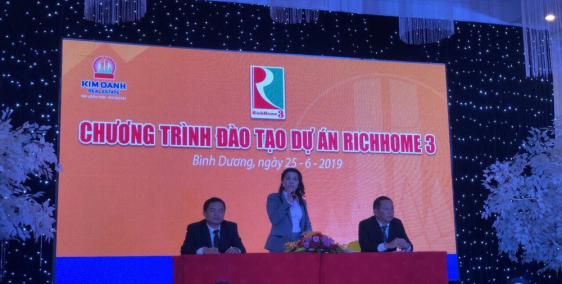 NHÀ Ở GIÁ RẺ ,NGAY CHỢ BẾN CÁT