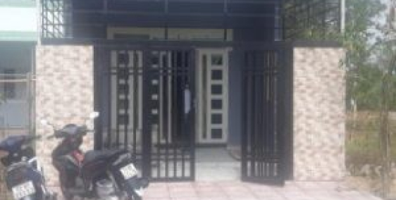 BÁN GẤP NHÀ 100M2(5X20M) DÂN ĐÔNG GIÁ RẼ TẠI BÌNH DƯƠNG