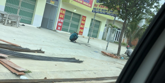 kẹt tiền cần bán nhà mặt phố ngay bình dương