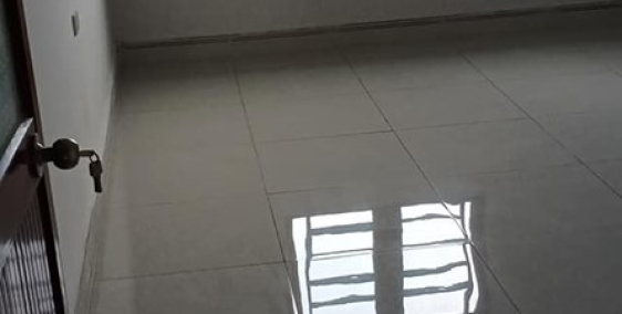 Bán nhà phố,đã hoàn thiện,ngay trung tâm Mỹ Phước 1.