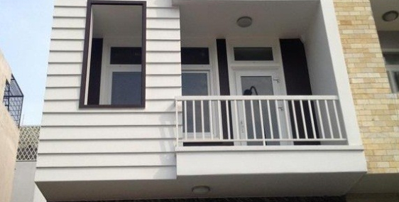 Bán nhà 3 Tầng ngay Vincom Nguyễn Xí HXH 8m, P26, BT. 4.5x14m. Giá 7.2 Tỷ.