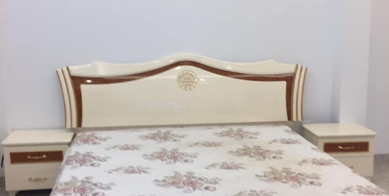 Bán nhà Huỳnh Thúc Kháng, Đống Đa, 82m2 x 5 tầng x 4m mặt tiền, Giá chỉ hơn 11 T