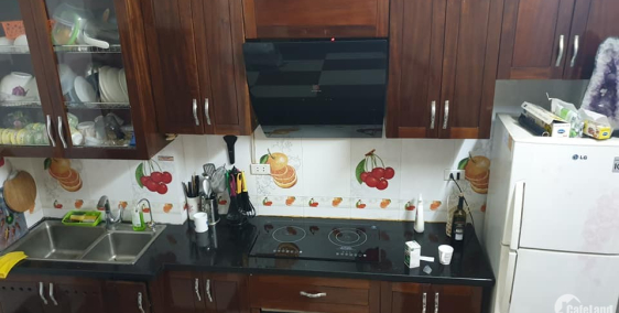 Nhà phân lô, Huỳnh Thúc Kháng 40m, 4 tầng, giá 8,5 tỷ.