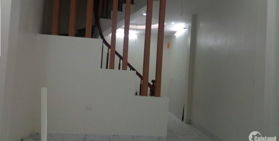 Bán nhà Xã Đàn 30m2, 6 tầng, mặt tiền 7m, giá chỉ 3.1 tỷ đồng