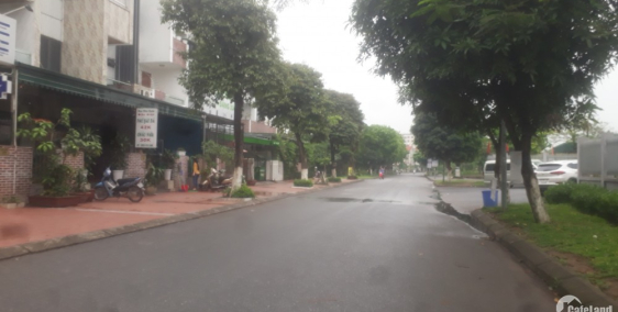 Nhà phố kinh doanh, chờ đường 40m để tăng giá gấp đôi. Lh 0983213453