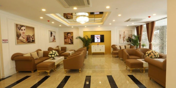 Bán đất tặng nhà, mặt phố trung tâm Q. Hai Bà Trưng, 65m, MT 5m, đường 2 làn ô t