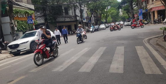 Bán nhà MP Phạm Ngọc Thạch 42m2 3Tầng MT3.6m giá 15tỷ