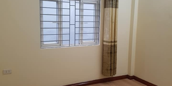 Nhà ngõ 18 Định Công Thượng diện tích 32mX4t, giá 2,85 tỷ. LH 0902130310