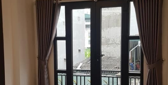 Bán gấp nhà Phố Hoàng Mai, nhà mới xây, ô tô đỗ cửa, 40m2x4 tầng