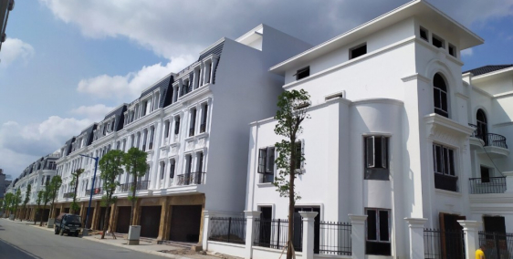 Bán nhà trung tâm thành phố, view sông Tam Bạc