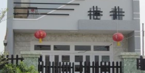 cần bán nhà mặt tiền đường nhựa 12m, Củ Chi. 1 lầu 1 trệt.