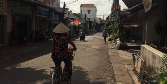 Lô đất 95 m2 ,giá 1 tỷ 1 ,shr đường nguyễn thị sóc lh 0889324339