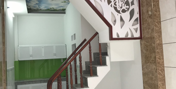 Bán nhà 2 MT ngay BV Bình tân,150m2,3 lầu 3PN, SHR