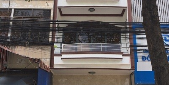 Căn Nhà MT Hồ Văn Huê, P.9, Phú Nhuận, DT: 4,3x16m, giá 15.8 tỷ