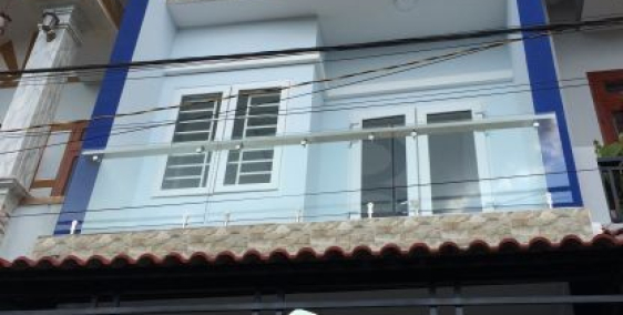 Bán nhà C4, hẻm xe hơi đỗ cửa Bạch Đằng f2 Tân Bình 5.6 tỷ